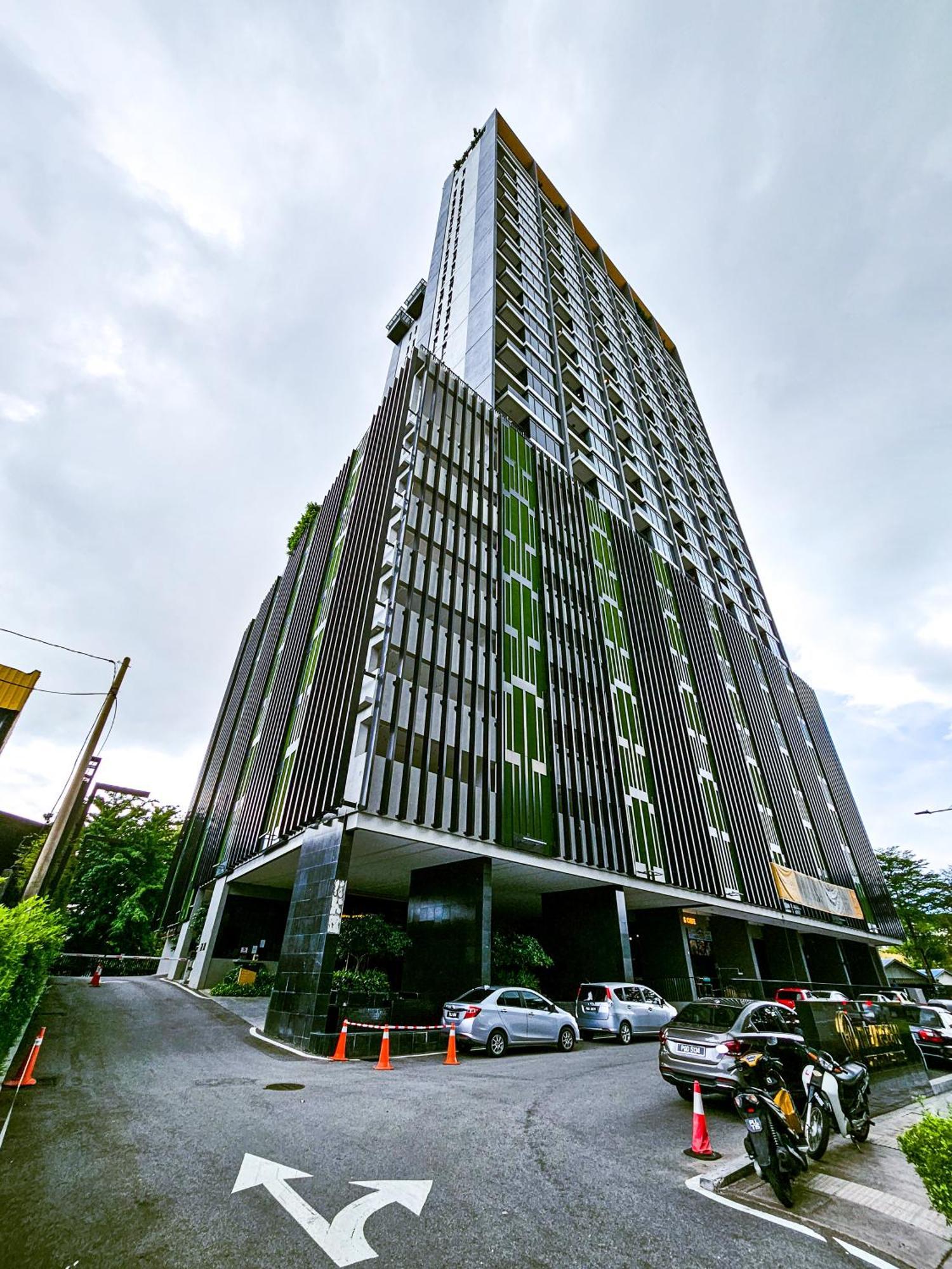 Beacon Executive Suites By Ngn George Town Kültér fotó